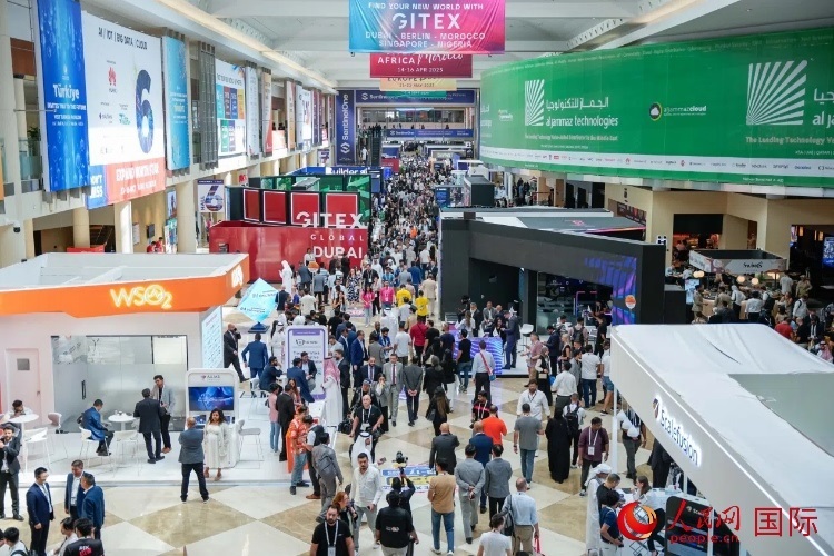 迪拜世界貿(mào)易中心場(chǎng)館內(nèi)一角。人民網(wǎng) 塔里克·易卜拉欣攝