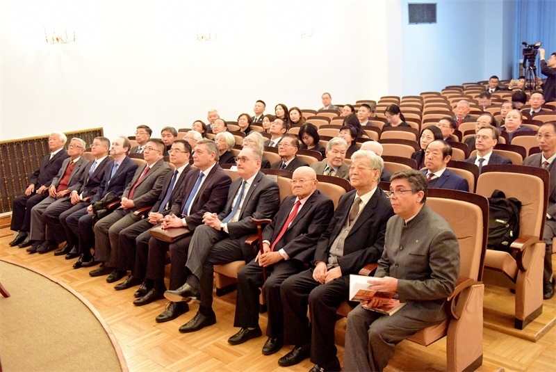 5.中俄資深外交官、學(xué)者、新聞媒體代表等70余人出席活動。 主辦方供圖