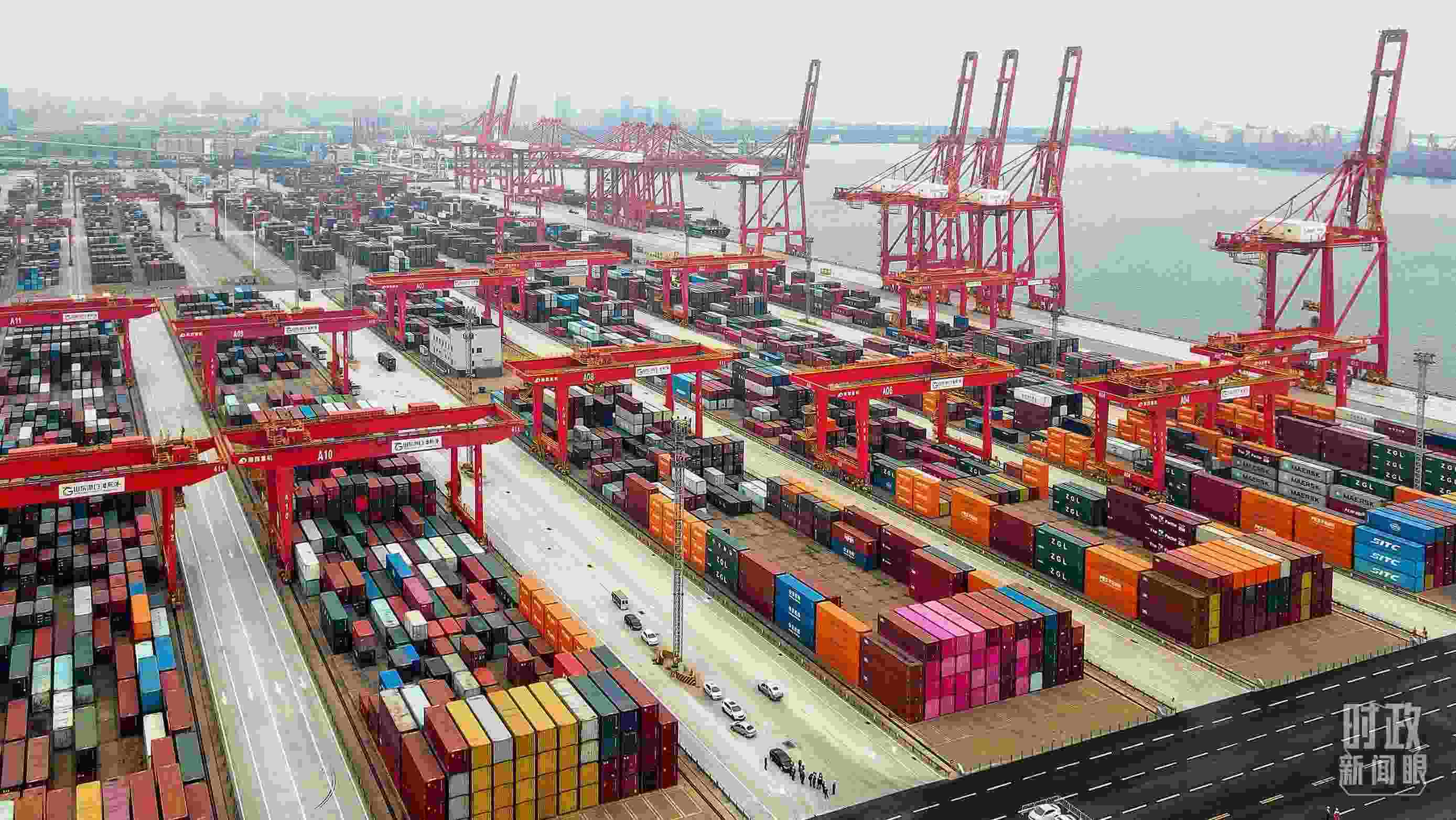 △山東日照港。（總臺(tái)央視記者劉琦拍攝）