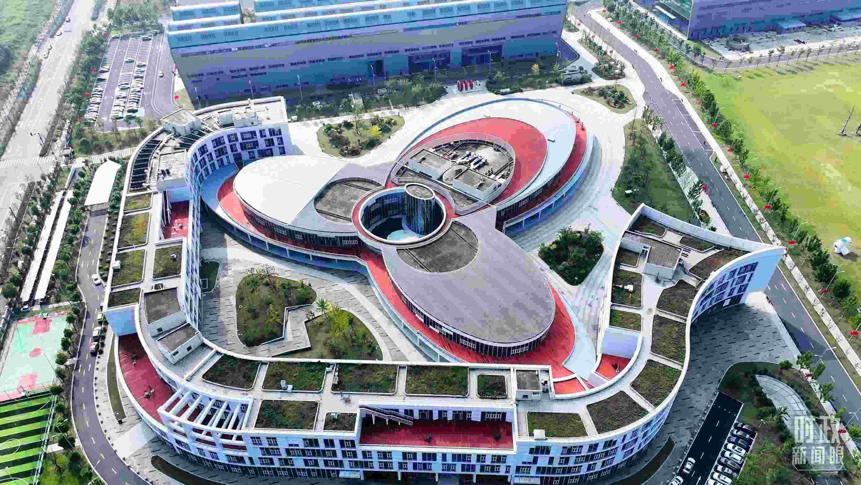 △位于合肥未來大科學(xué)城的聚變堆主機(jī)關(guān)鍵系統(tǒng)綜合研究設(shè)施園區(qū)。（總臺(tái)記者陳志猛拍攝）