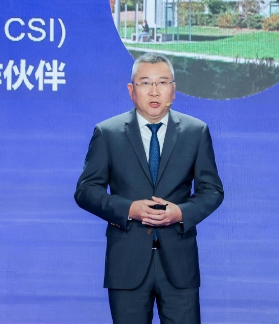 12月6日，法國達索系統(tǒng)公司全球執(zhí)行副總裁許善淞在深圳全球招商大會上。新華社發(fā)