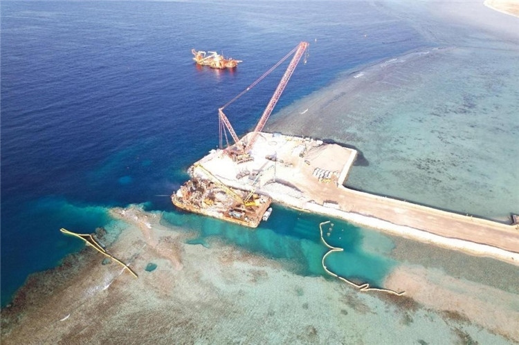 拉比格四期海水淡化項目取水口作業(yè)場景。項目方供圖