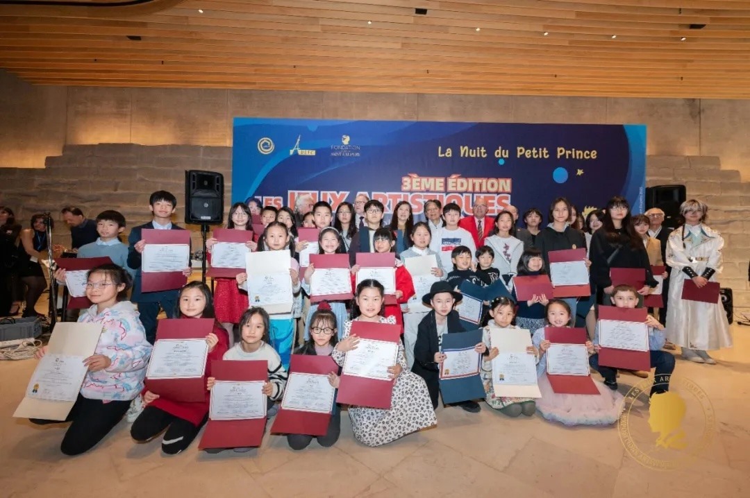 第三屆國(guó)際藝術(shù)聯(lián)創(chuàng)聯(lián)展盛大開幕。法中交流促進(jìn)會(huì)供圖