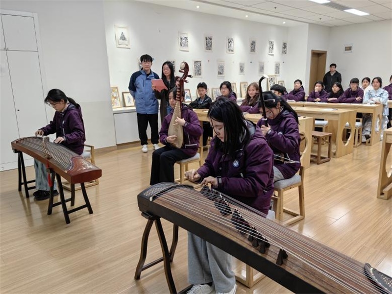匡園學(xué)生民樂(lè)合奏。